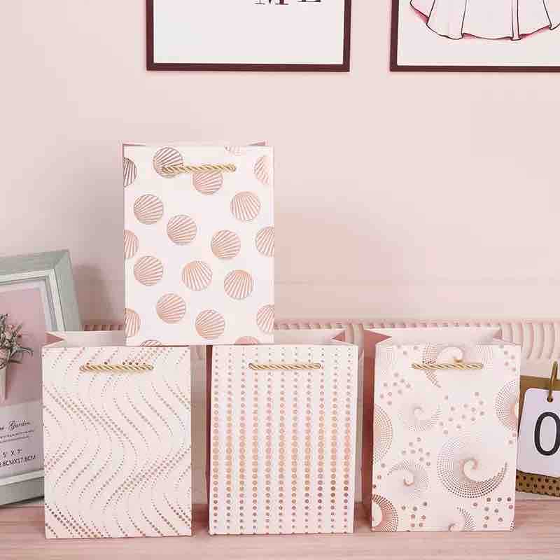 Set malih ukrasnih poklon-kesa 12 kom, mix pastelnih dezena