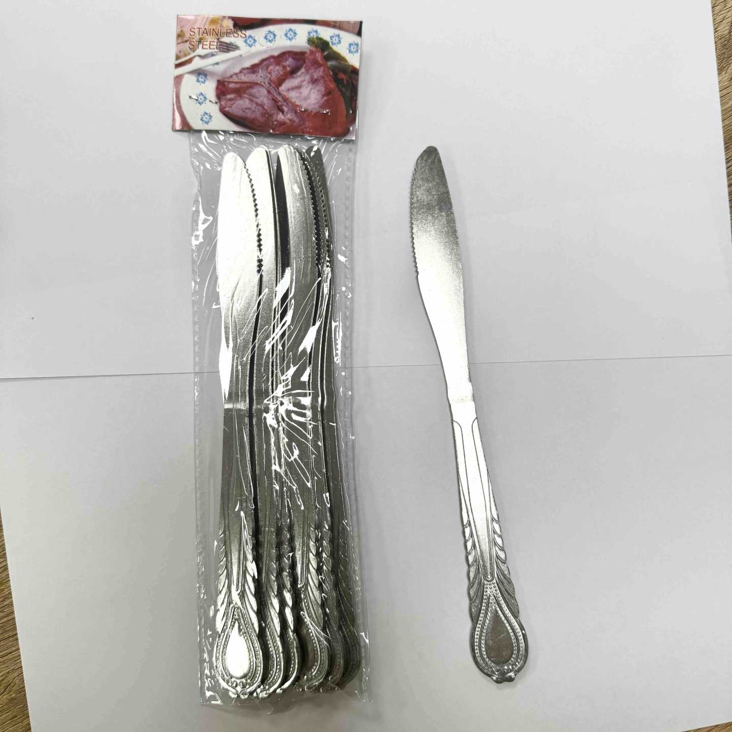 Set 6 stolnih noževa od rostfrei čelika, nazubljeni, 20 cm