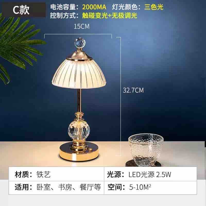Stolna lampa s kristalnim detaljem i dodirnim dimmerom
