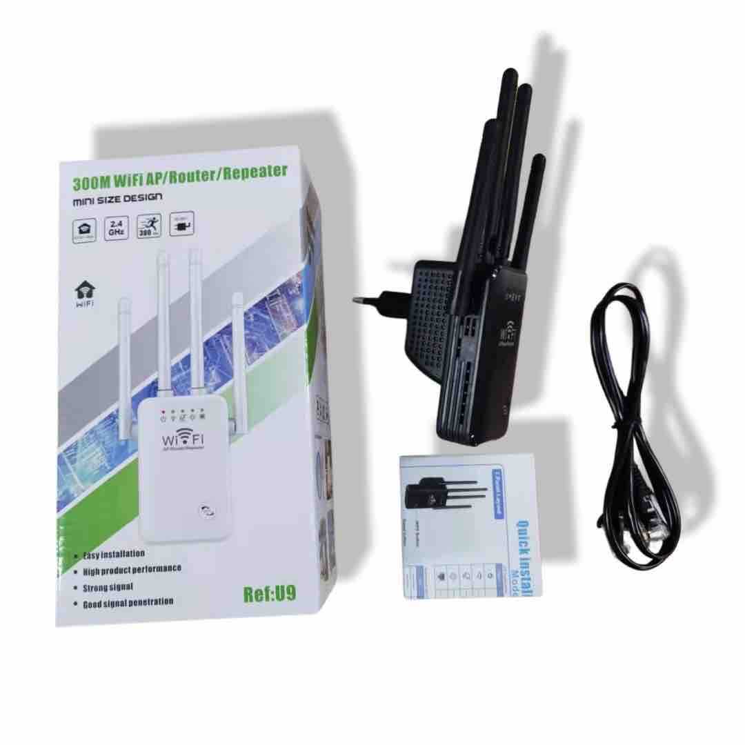 WiFi repeater/pojačivač signala 2.4GHz 300Mbps, plug-in sa 4 antene