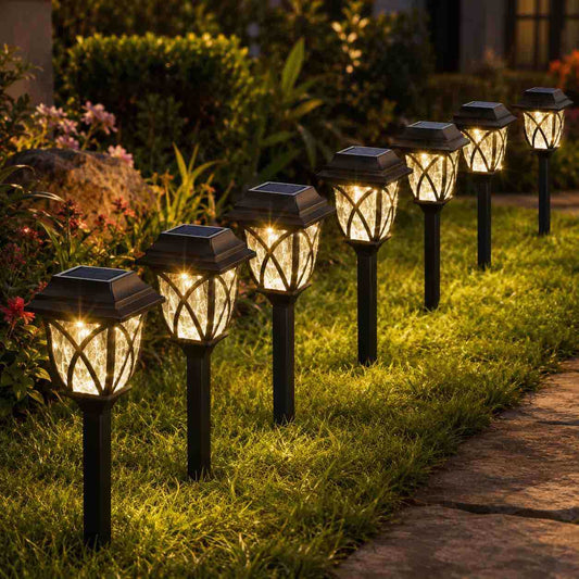 Solarna baštenska šetna lampa na kolac — dekorativna LED rasvjeta