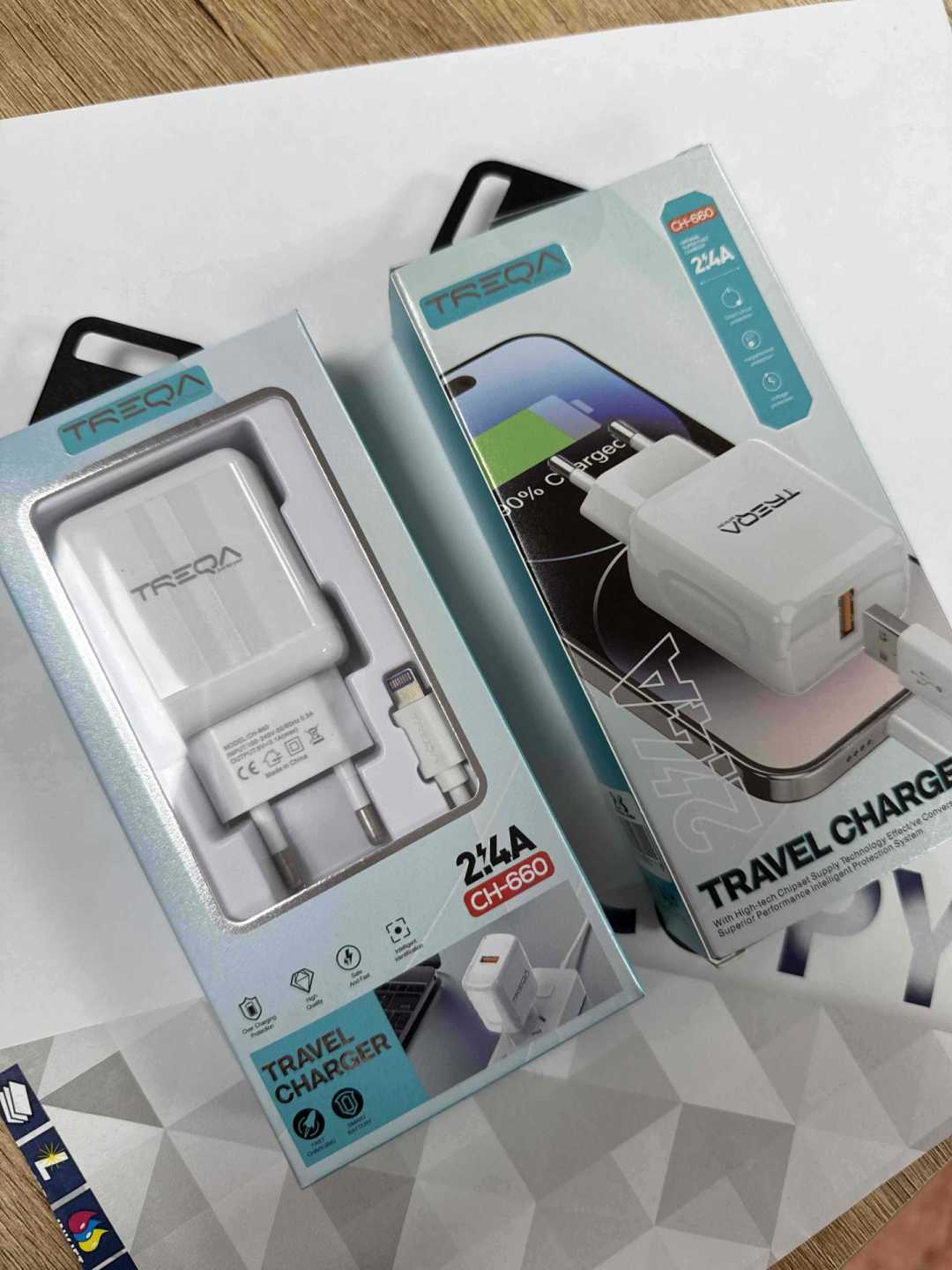 USB zidni punjač 2.4A (USB-A), EU utikač – bijeli