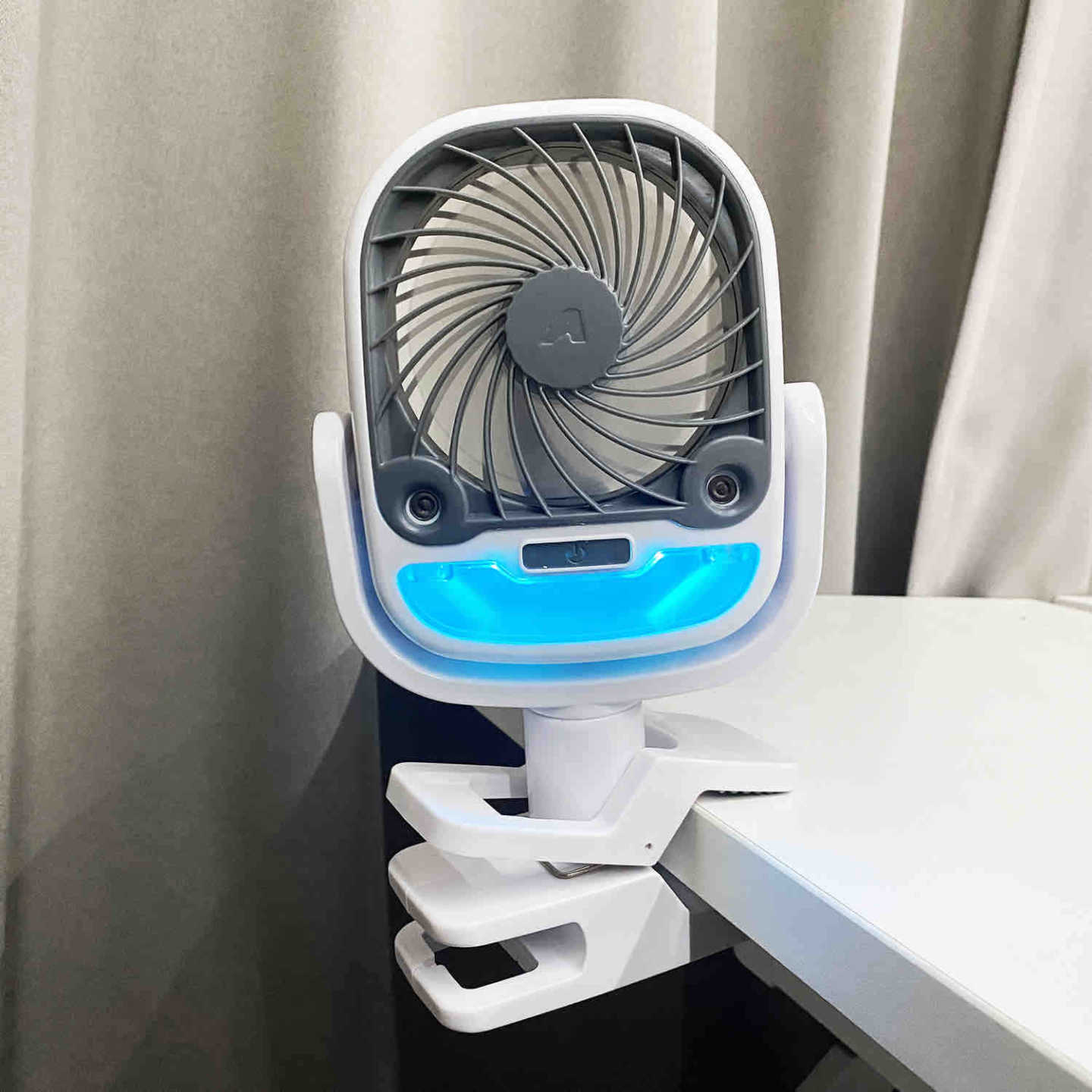 Prenosivi USB stolni ventilator sa stezaljkom i LED osvjetljenjem