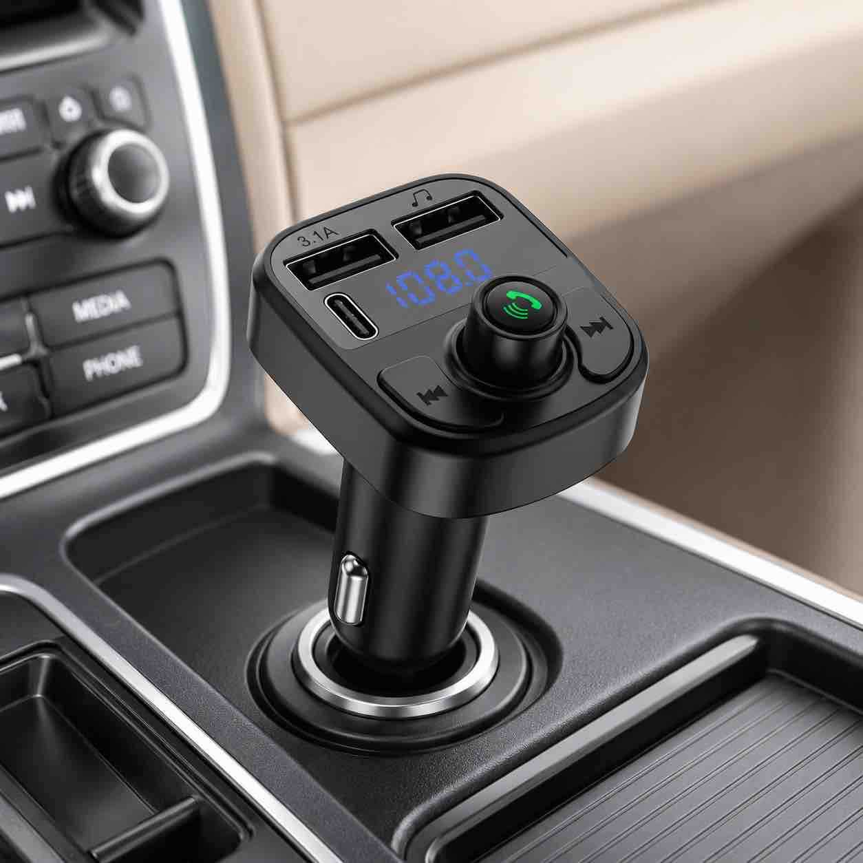 Bluetooth FM transmiter za auto s USB portovima i handsfree pozivima