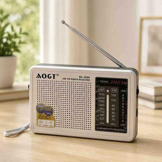 Prenosivi AM/FM radio sa teleskopskom antenom